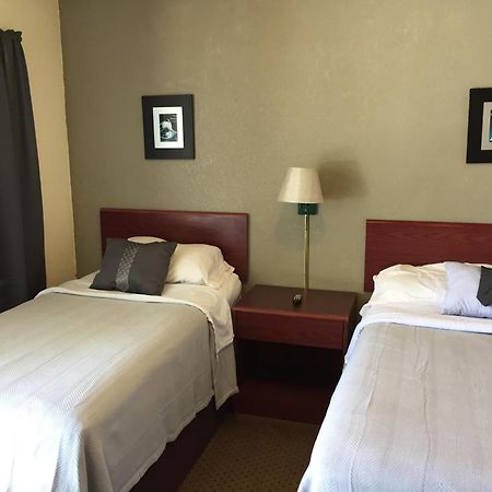 Highland Court Motel Fairmont Oda fotoğraf