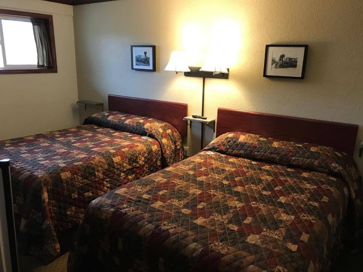 Highland Court Motel Fairmont Dış mekan fotoğraf