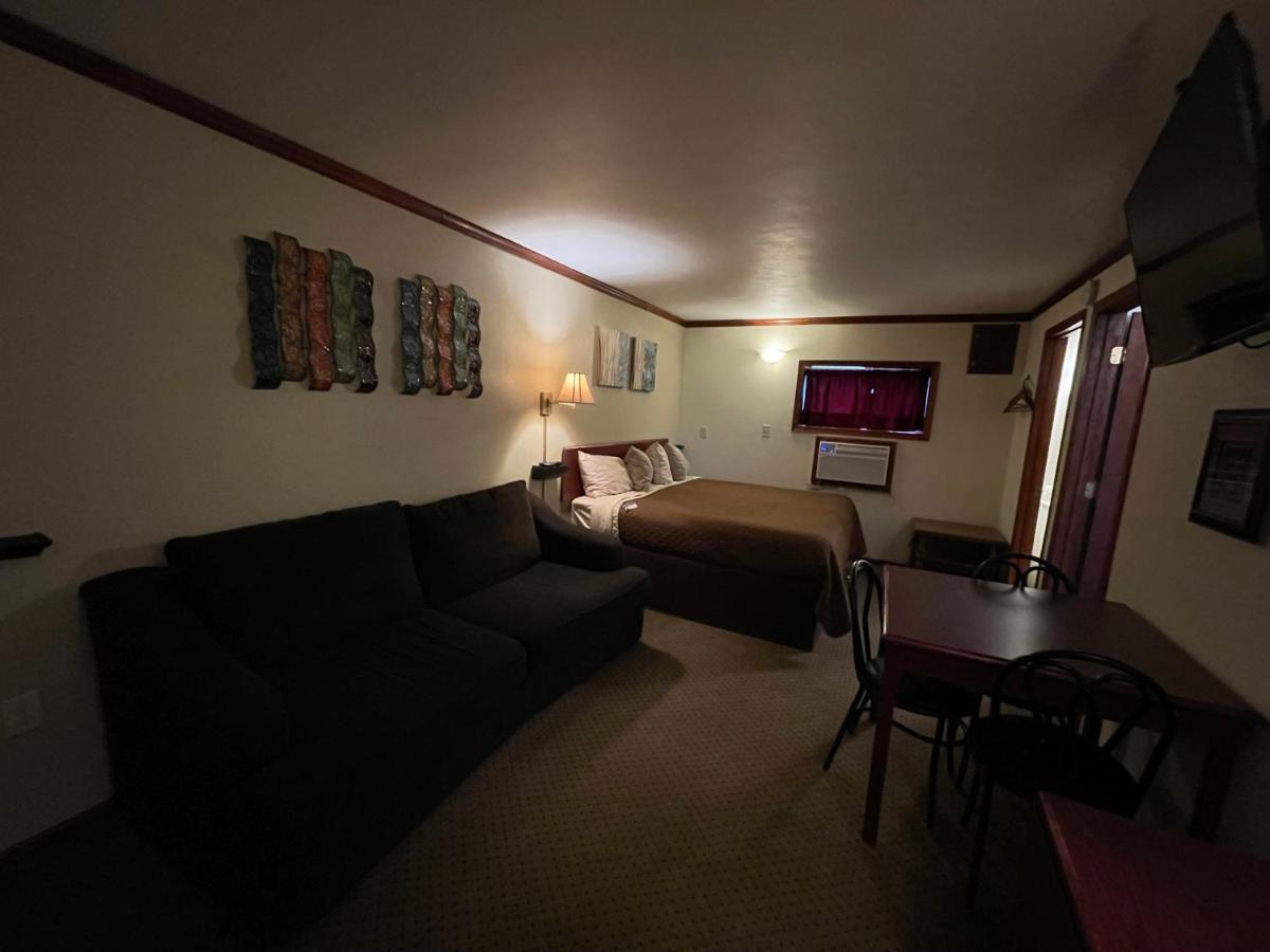 Highland Court Motel Fairmont Dış mekan fotoğraf